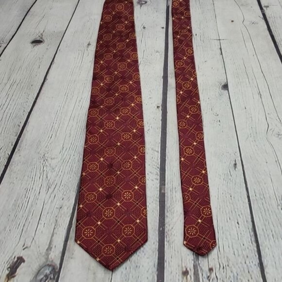 Jos. A. BANK Silk Red Flower Tie Made in Italy - Picture 8 of 8